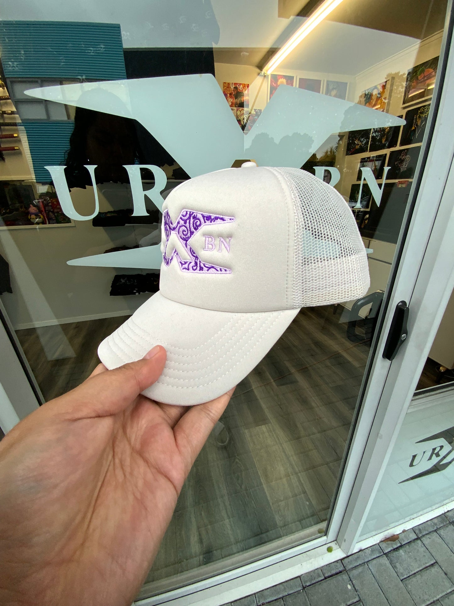 URBN AX x GUM GUM CAP